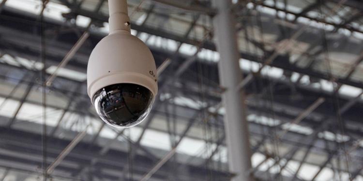 Immagine dell'articolo: <span>La Corte Europea dei diritti dell’uomo dice sì alle telecamere nascoste, ma il Garante privacy mette subito i paletti</span>
