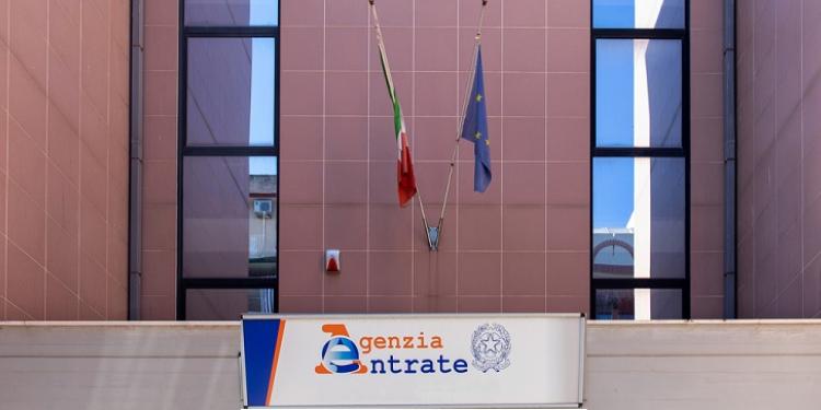 Immagine dell'articolo: <span>Aiuti di Stato “de minimis” - Pubblica Amministrazione - IRES, IRAP - deduzione impatriati</span>
