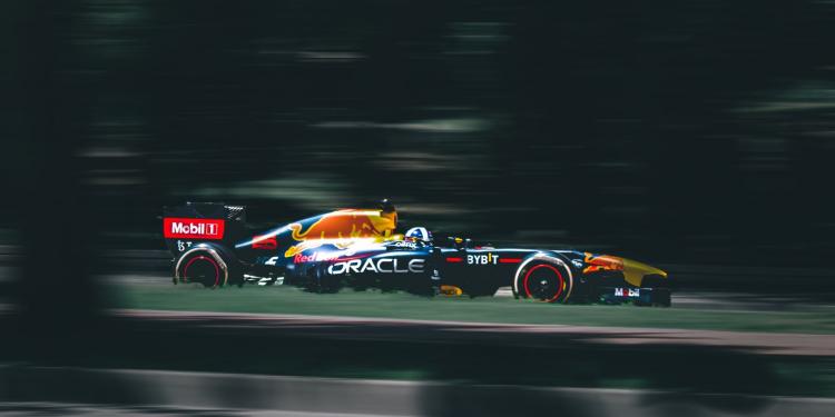 Immagine dell'articolo: <span>The Verstappen case in Singapore: why the FIA must move forward</span>
